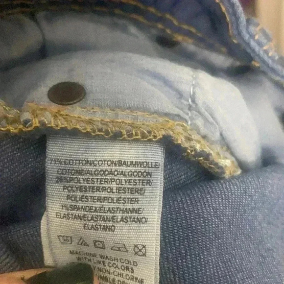 NWT Free People Cropped Distressed Jeans - Picture 8 of 8